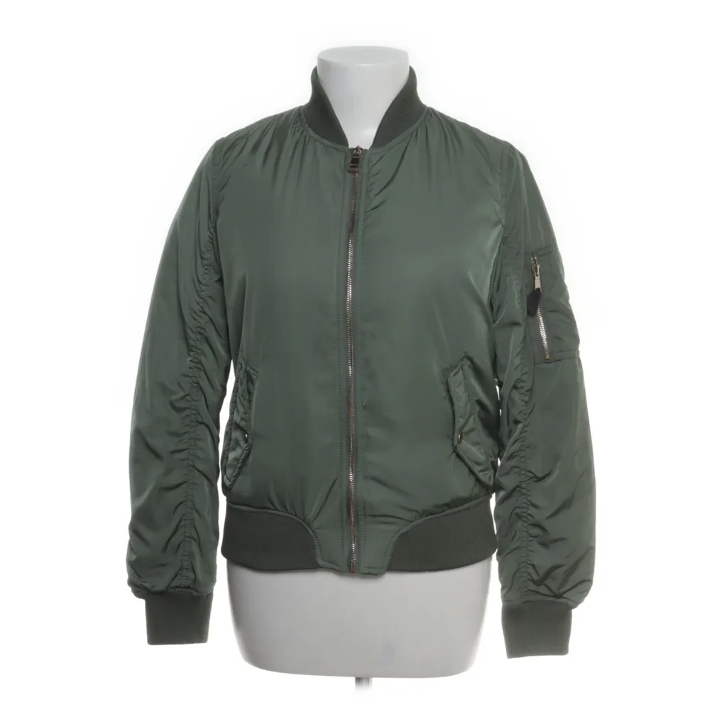 Image of Bershka Bomberjack (Preloved)