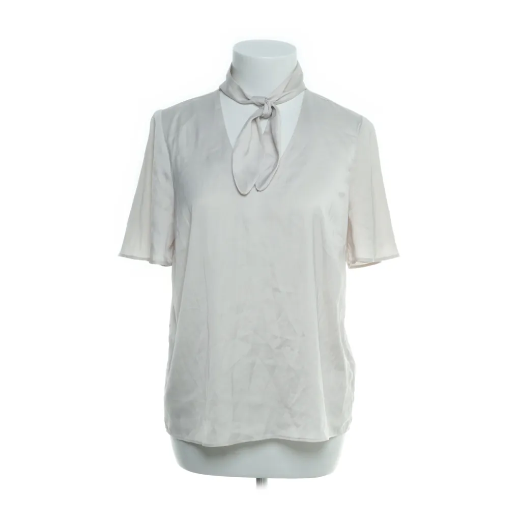 Image of H&M Modern Classic Strikblouse (Preloved)
