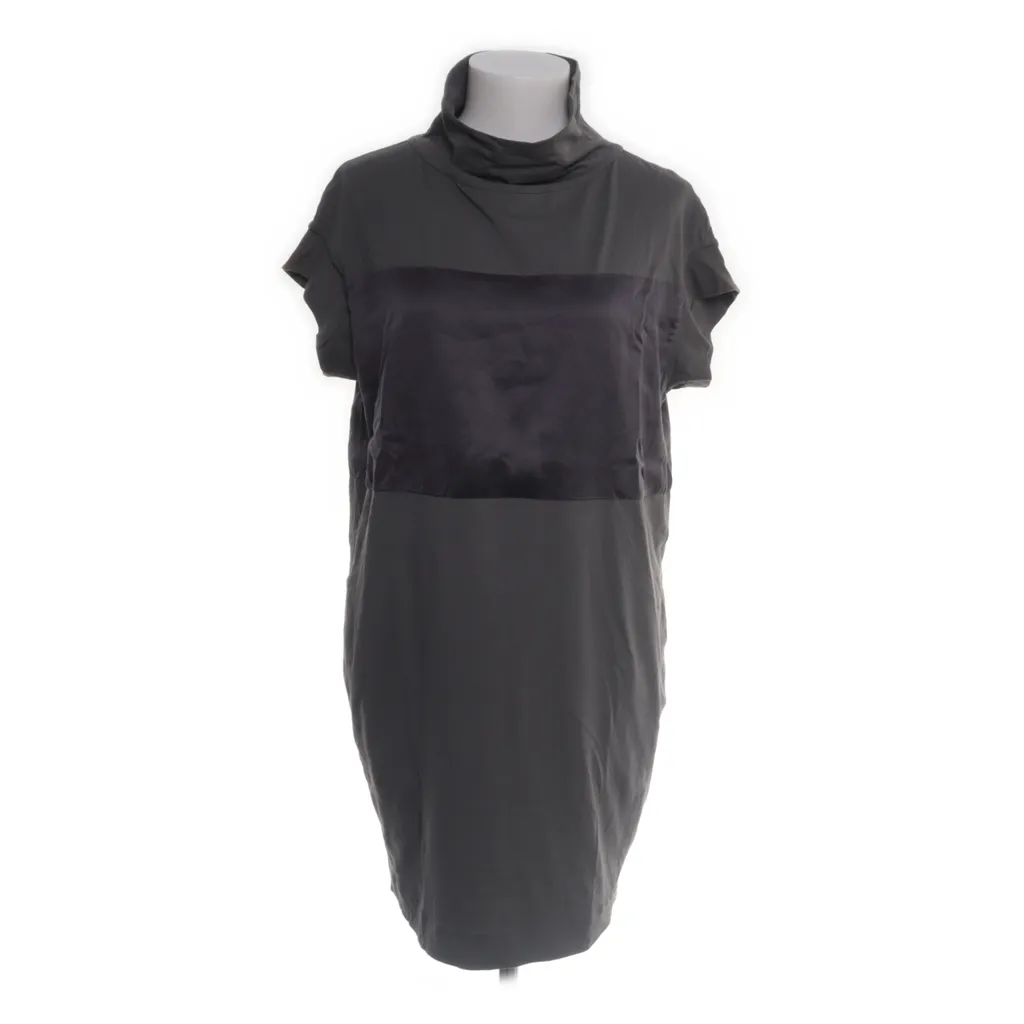 Image of Brunello Cucinelli Jurk met col (Preloved)