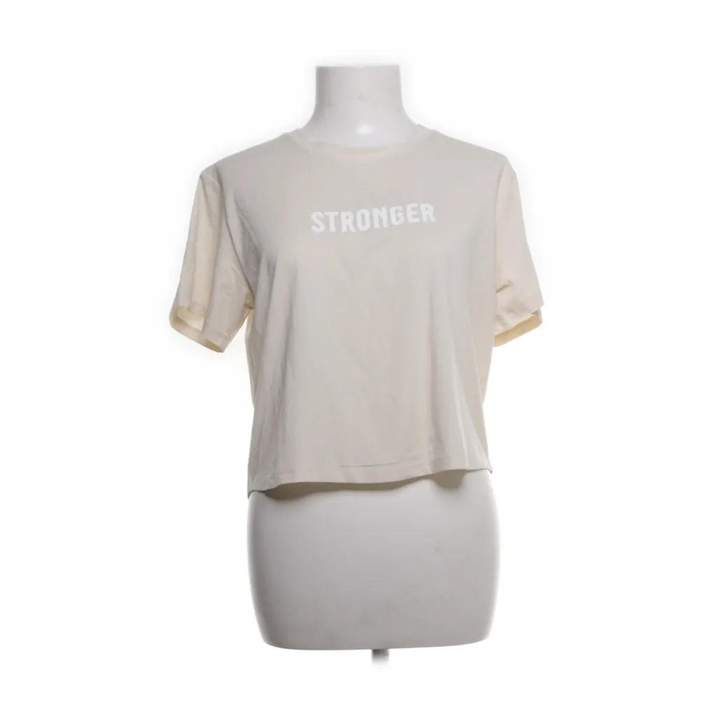 Image of Stronger T-shirt (Preloved)
