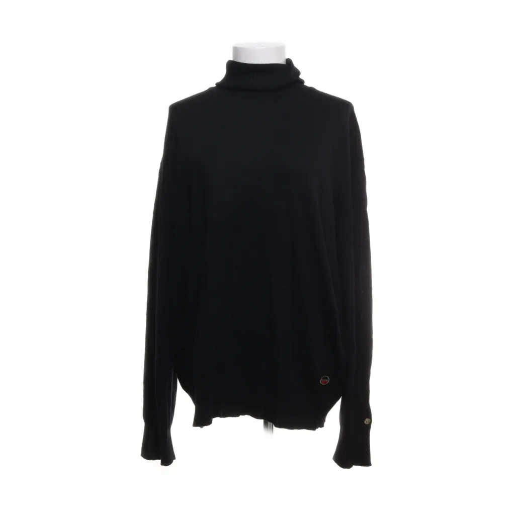 Image of Busnel Coltrui (Preloved)