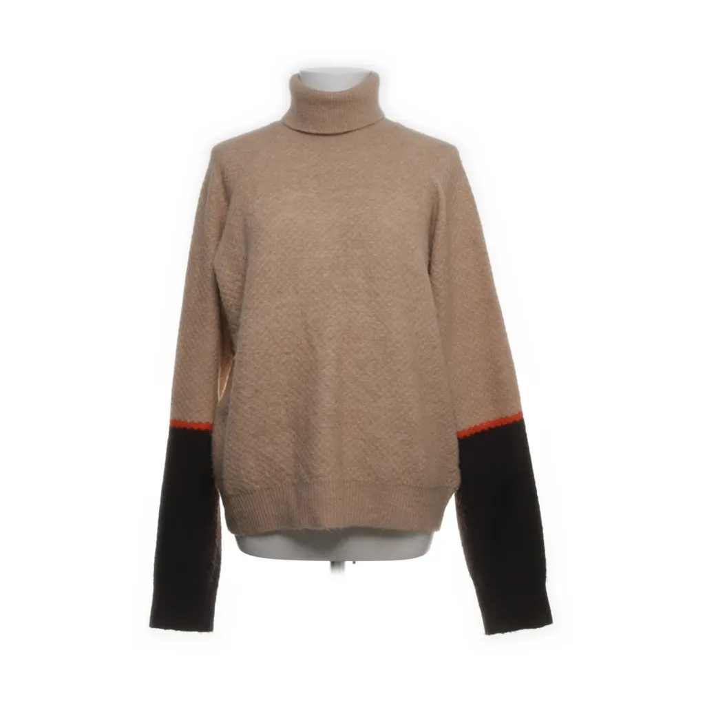 Image of CC Heart Coltrui (Preloved)