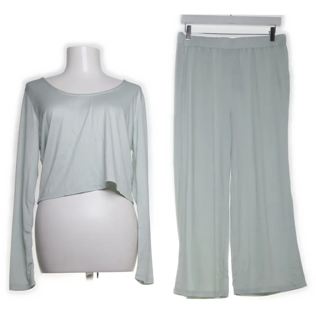 Image of Bubbleroom Set (Preloved)