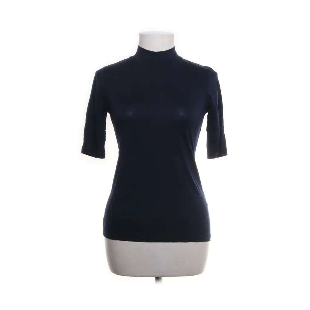 Image of Organic Basics Top (Preloved)