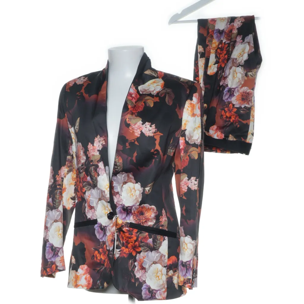 Image of Closet Pak (Preloved)