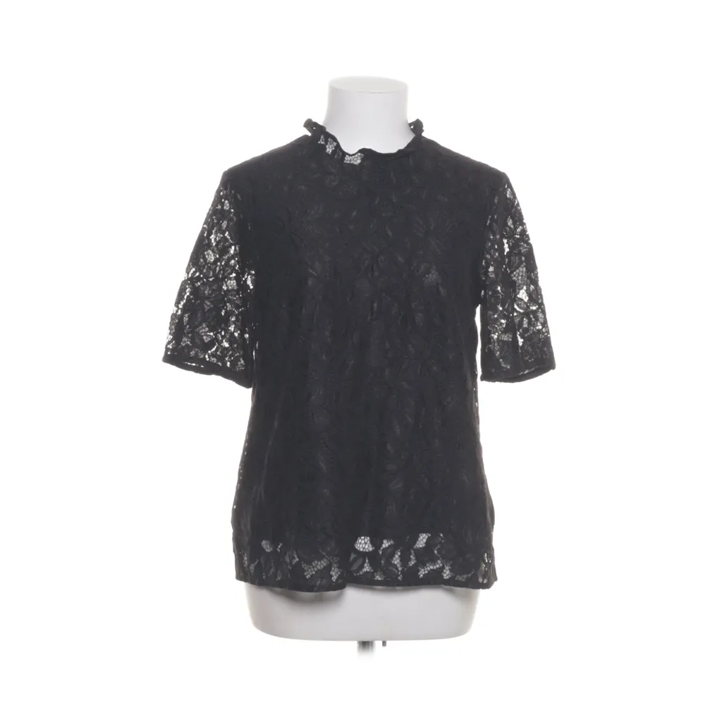 Image of H&M Modern Classic Top (Preloved)