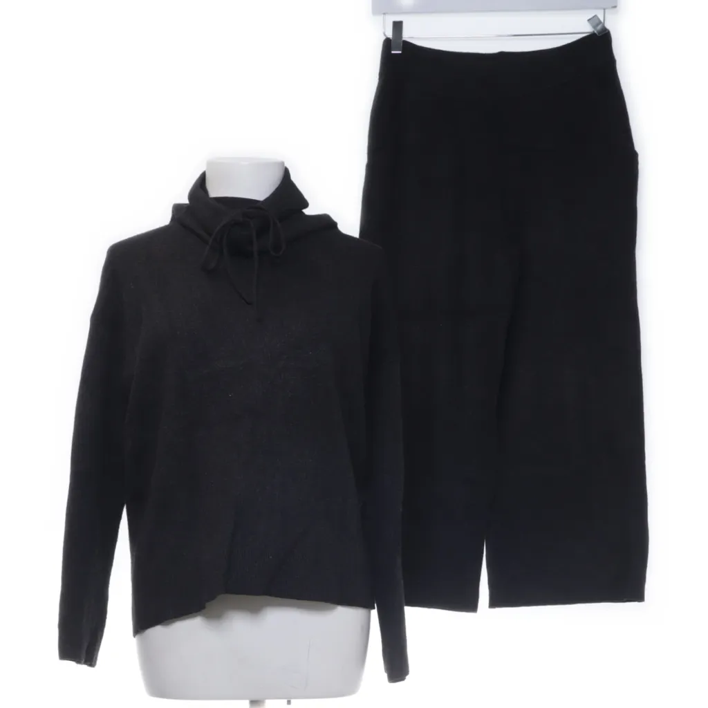 Image of Massimo Dutti Loungewear (Preloved)