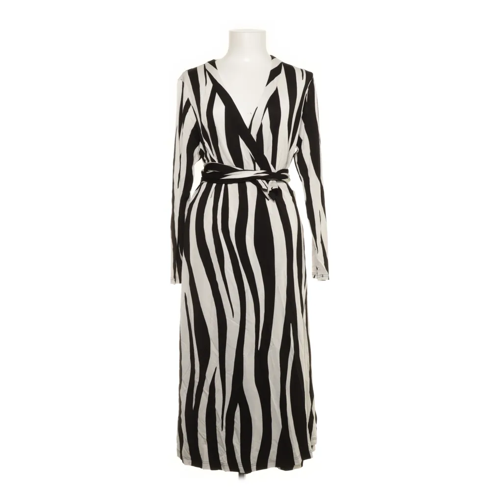 Image of Camilla Thulin Wikkeljurk (Preloved)