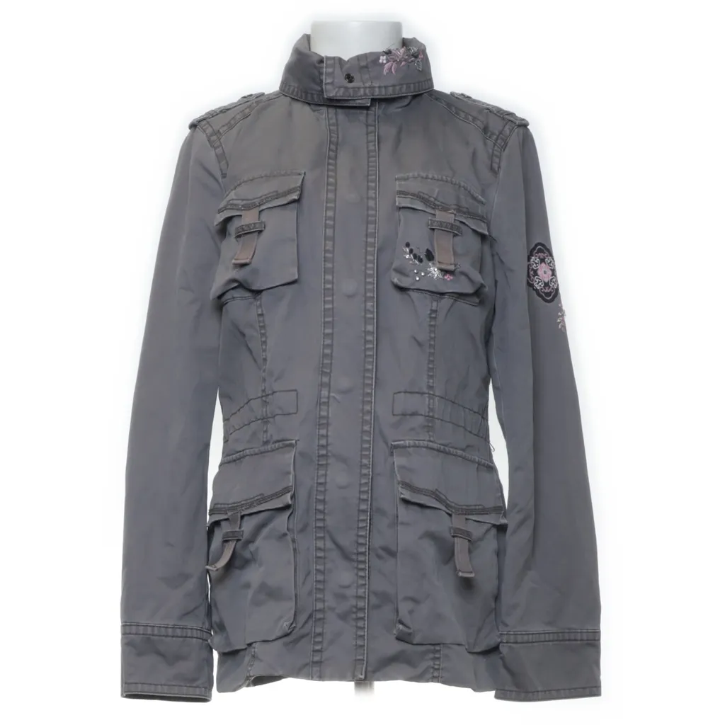 Image of ESPRIT Safari jack (Preloved)