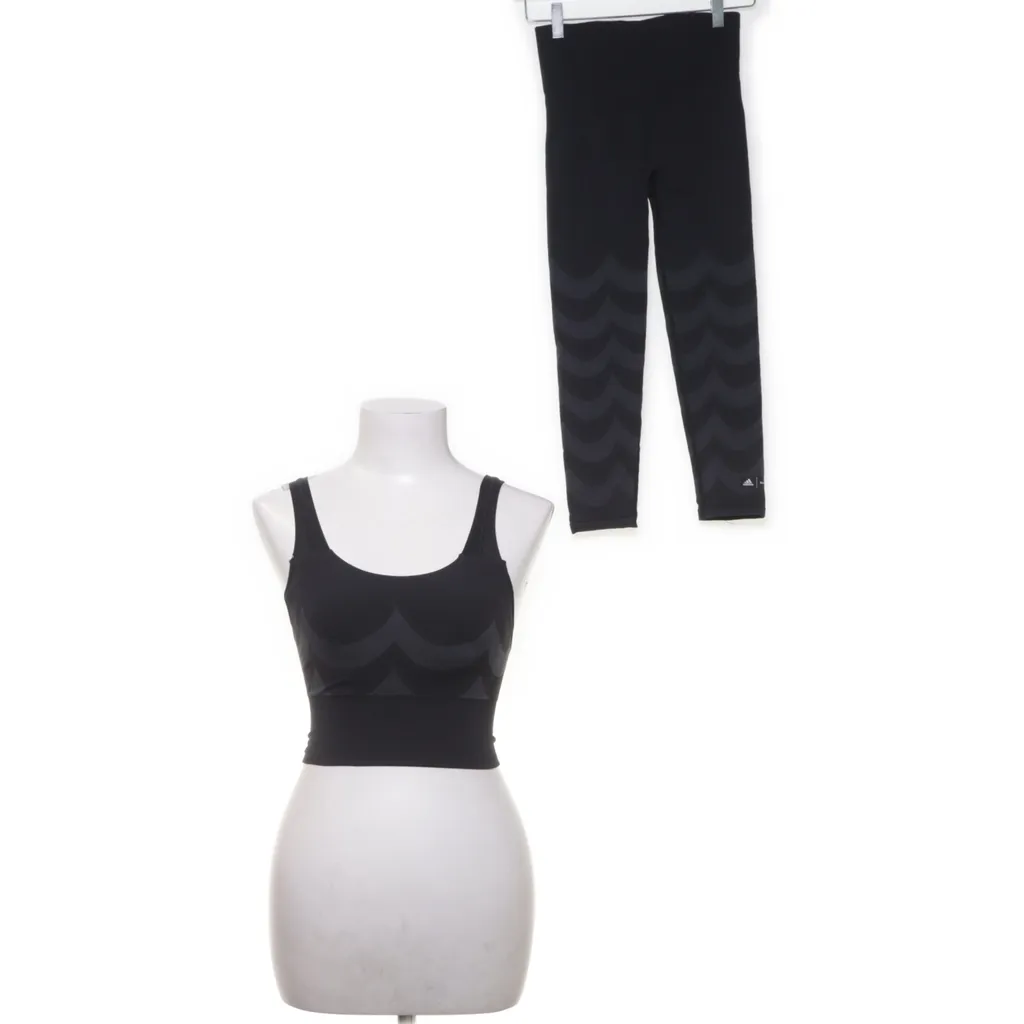 Image of Adidas x Marimekko Trainingsset (Preloved)