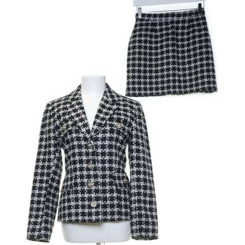 Image of Hallhuber Mantelpak (Preloved)
