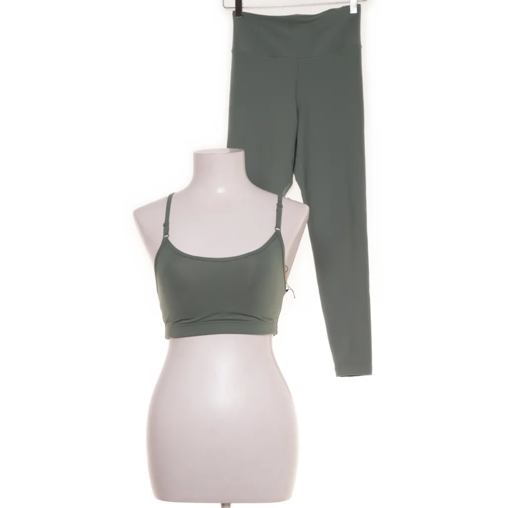 Image of Casall Trainingsset (Preloved)