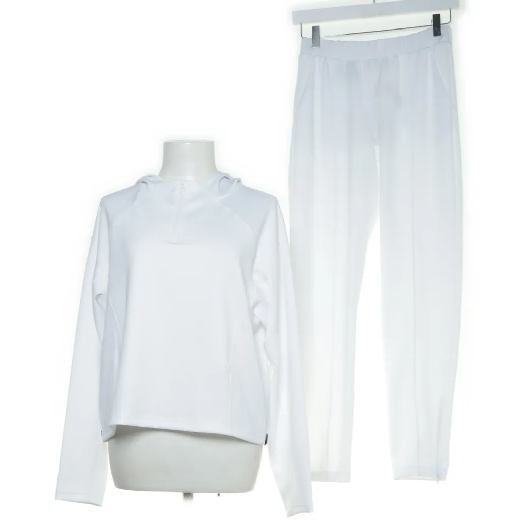 Image of J.Lindeberg Sport kit (Preloved)