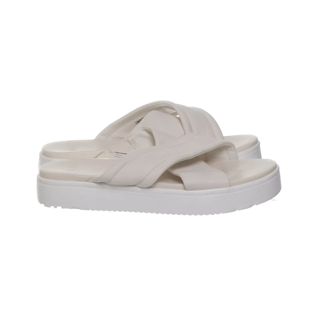 UGG - Pantoletten - Damen - Größe: 41 - Weiß