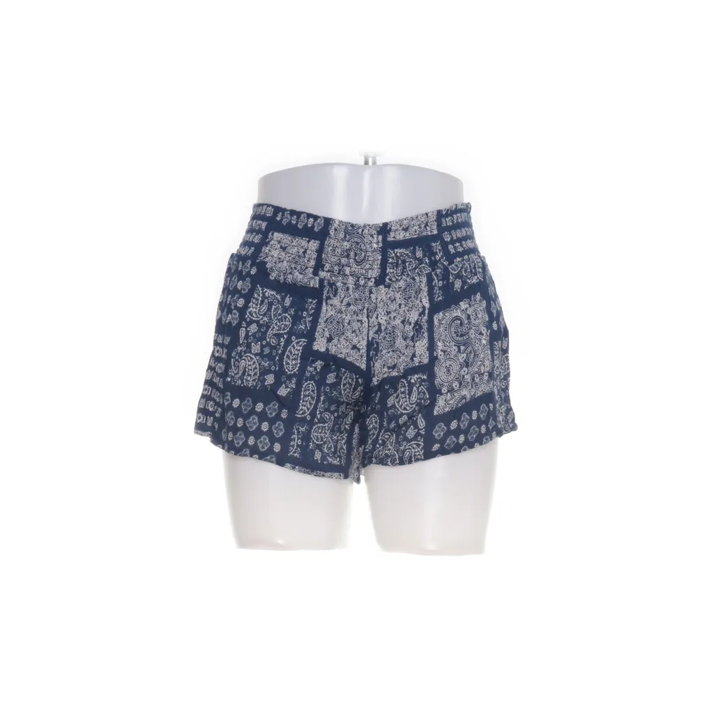 Urban Outfitters - Shorts - Damen - Größe: XS - Weiß