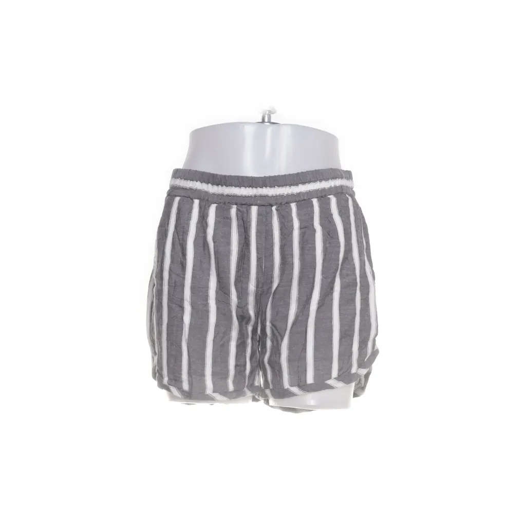 Second Female - Shorts - Damen - Größe: S - Grau