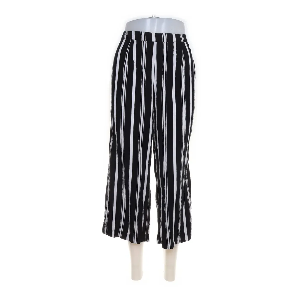 Forever 21 - Dreiviertelhose - Damen - Größe: S - Schwarz