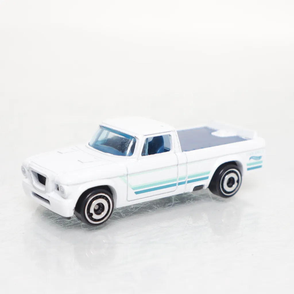 Mattel - Modellauto - Weiß