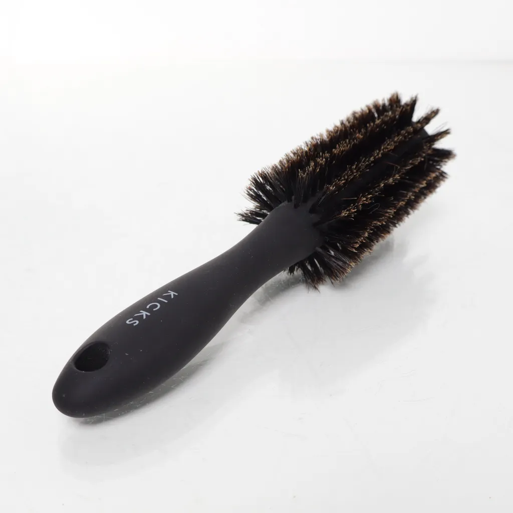 Kicks - Haarbürste - Schwarz