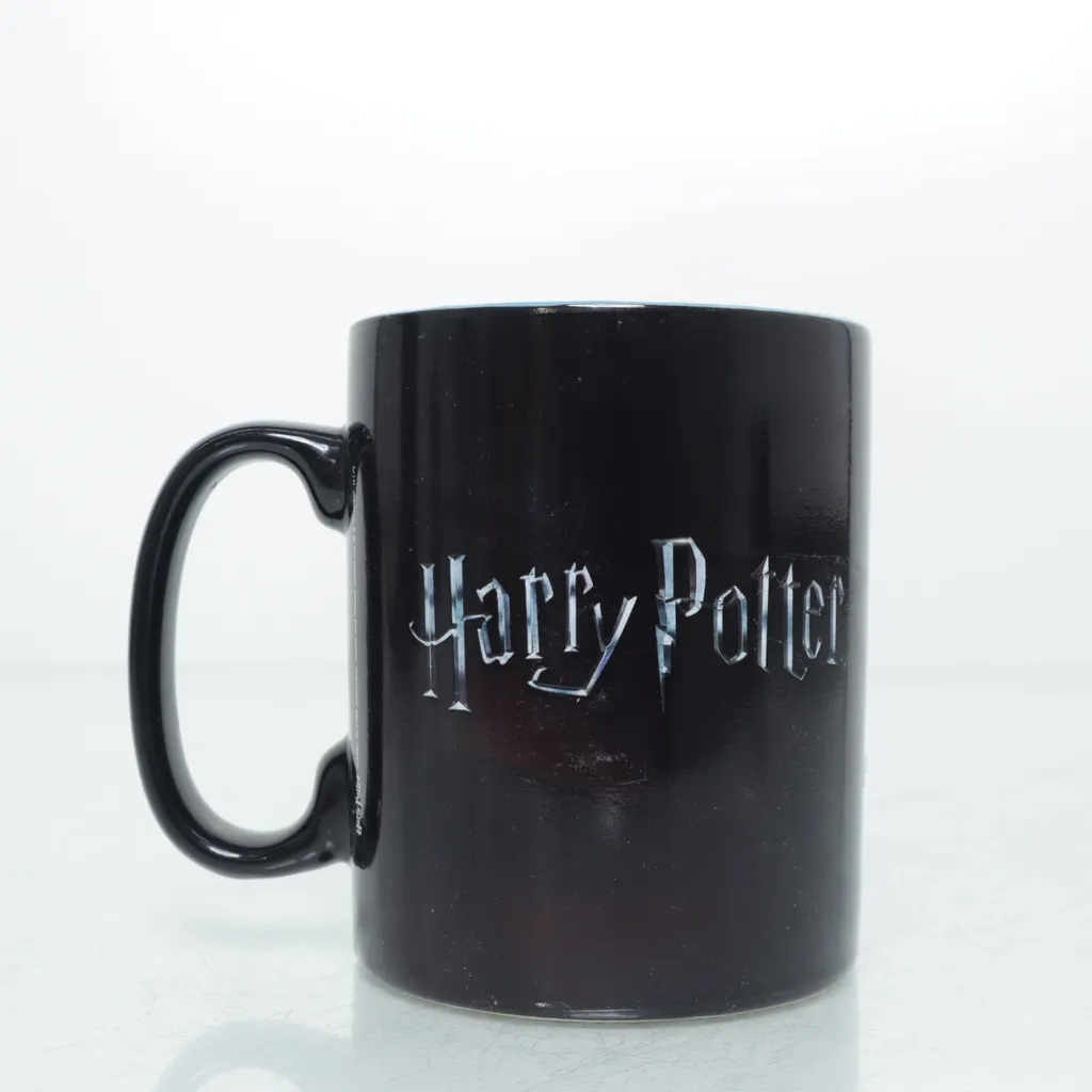 ABYstyle - Tasse - Schwarz