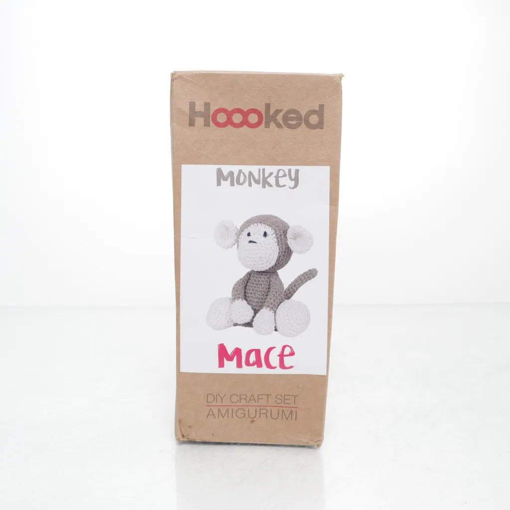 Hooked - Bastelsachen - Grau