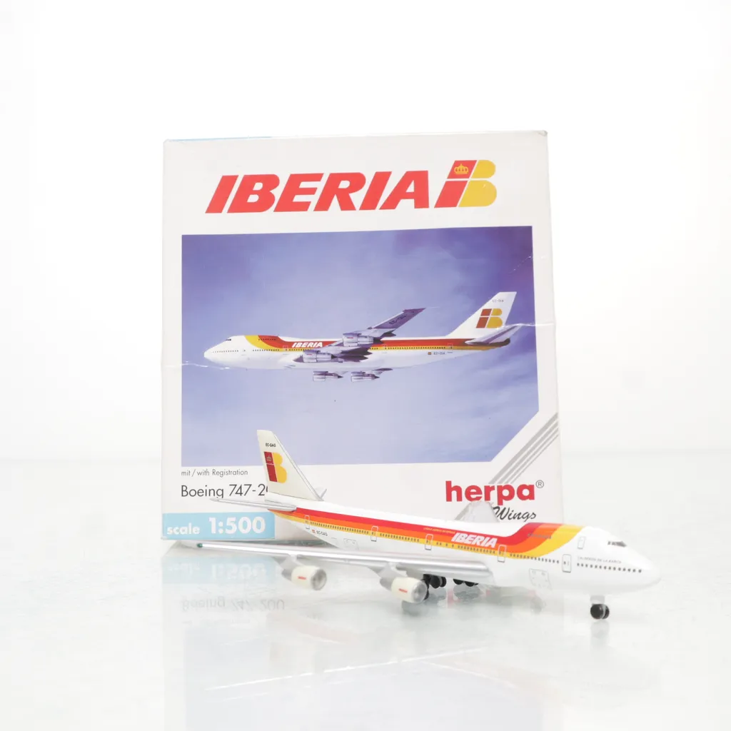 Herpa Wings - Modellflugzeug - Weiß