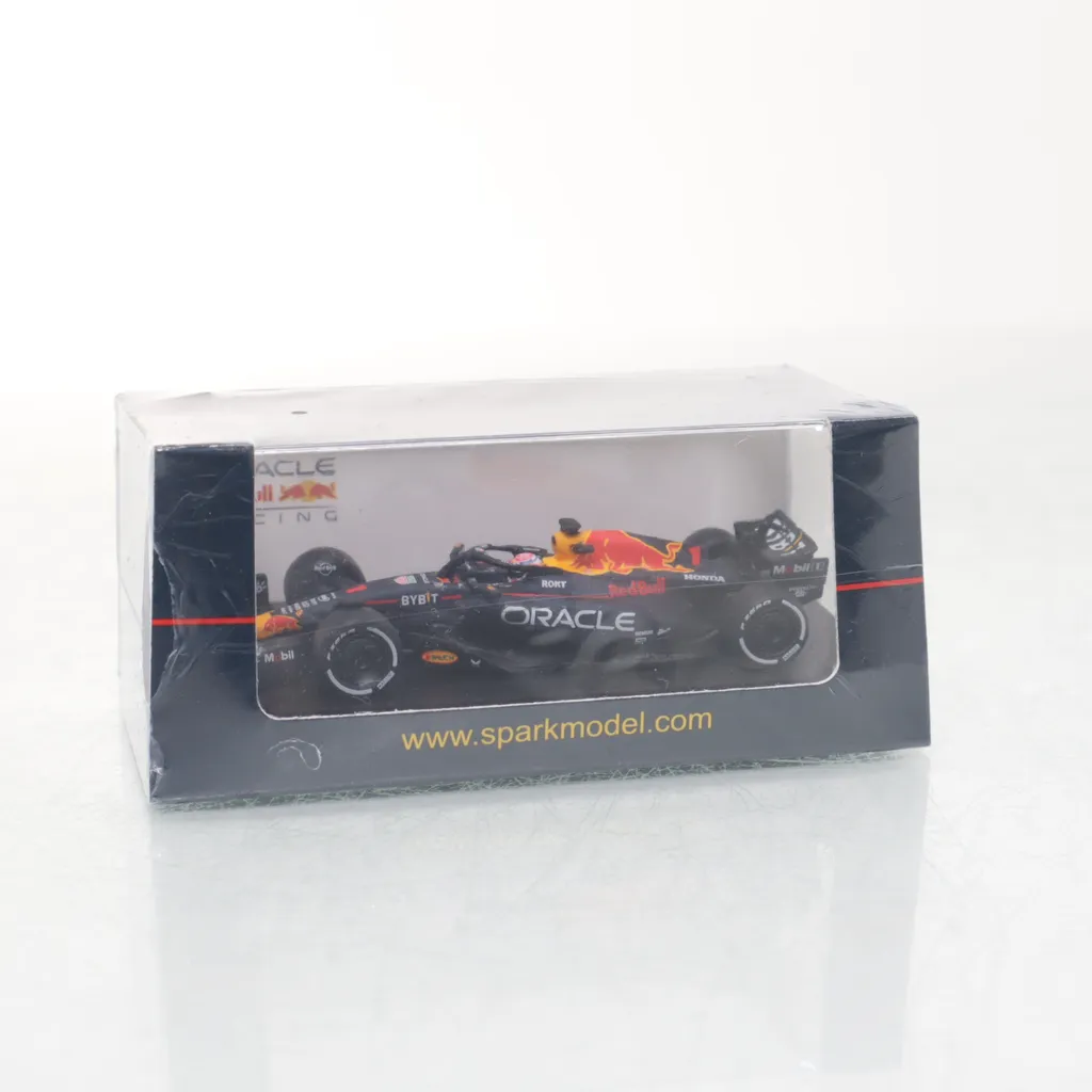 Oracle Red Bull Racing - Modellauto - Schwarz