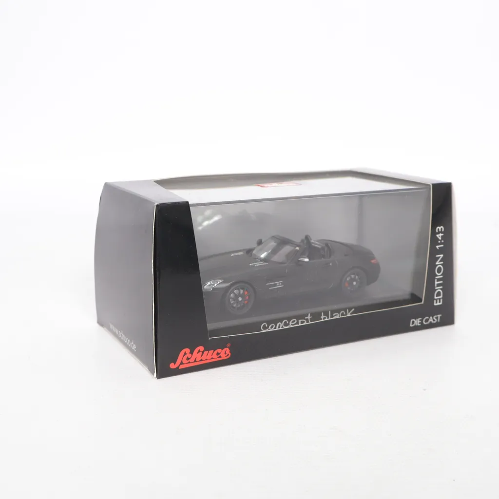 Schuco - Actionfigur - Schwarz