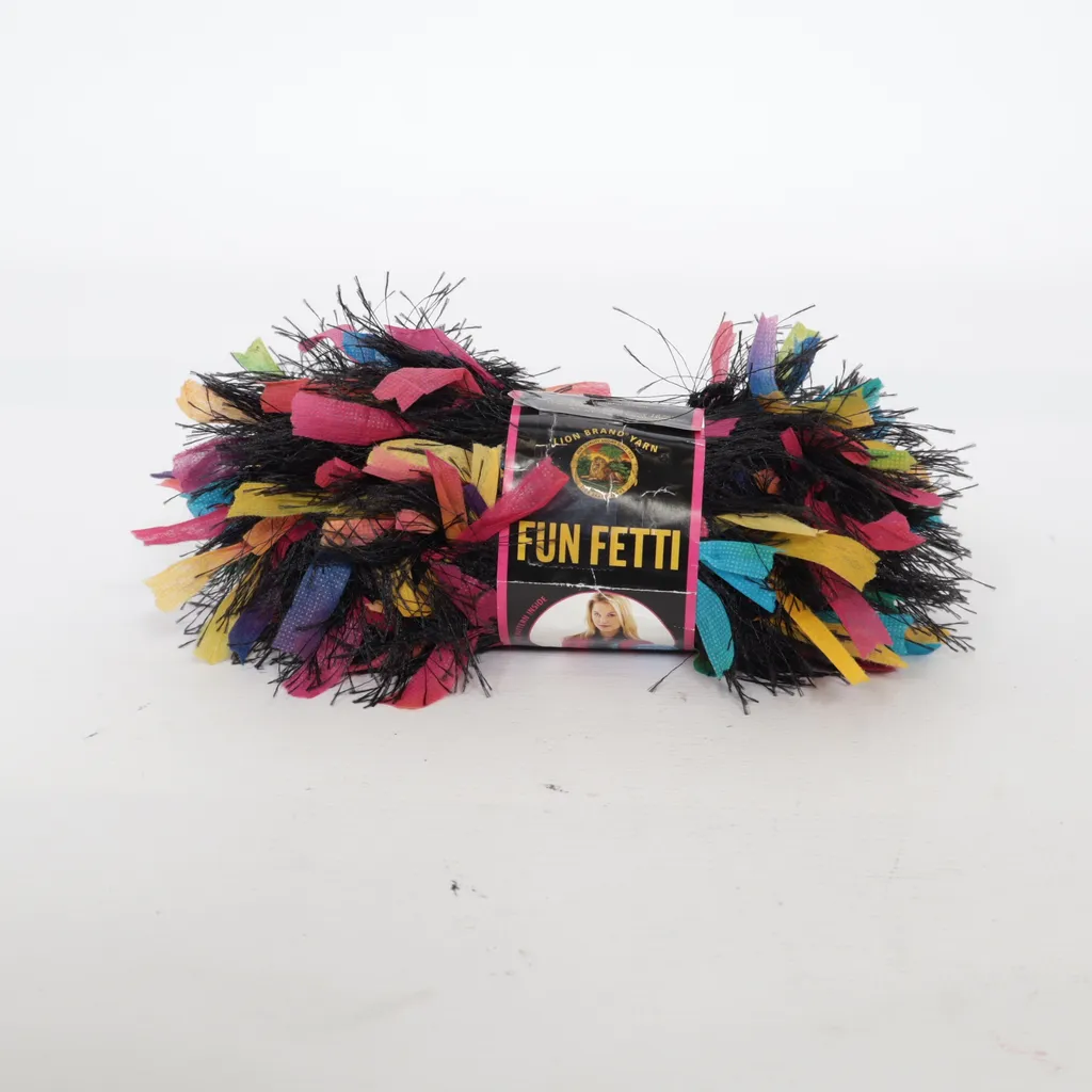 Lion Brand - Garn - Schwarz