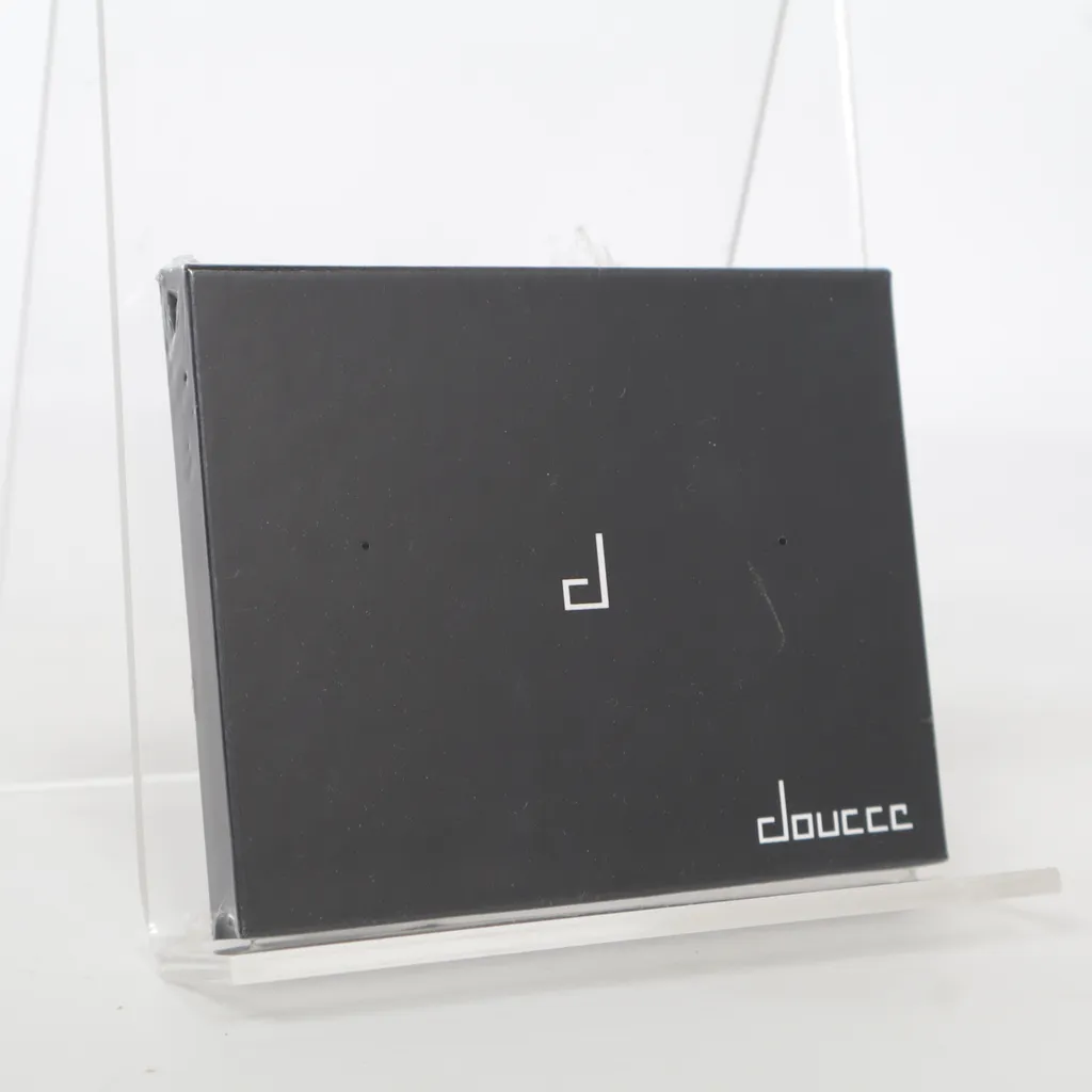 Doucce - Lidschattenpalette - Schwarz