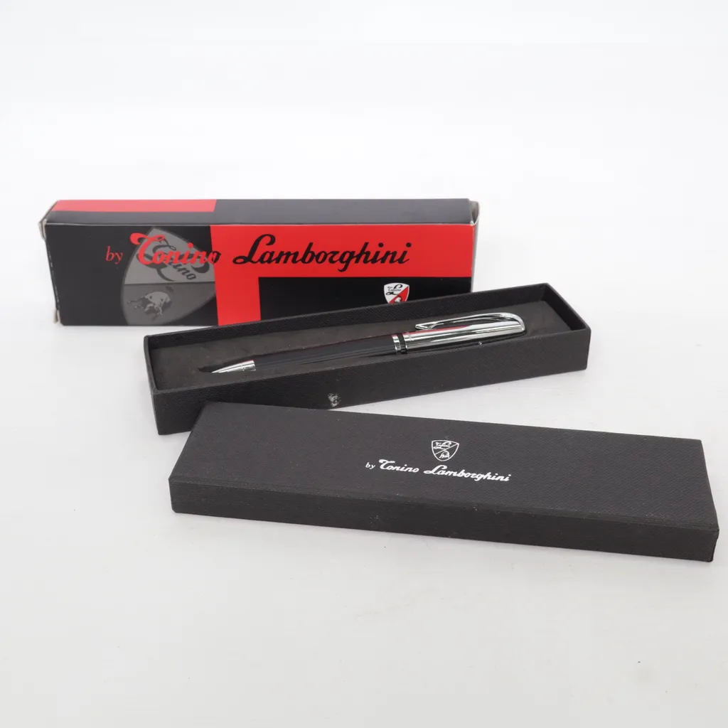By Conino Lamborghini - Bleistift