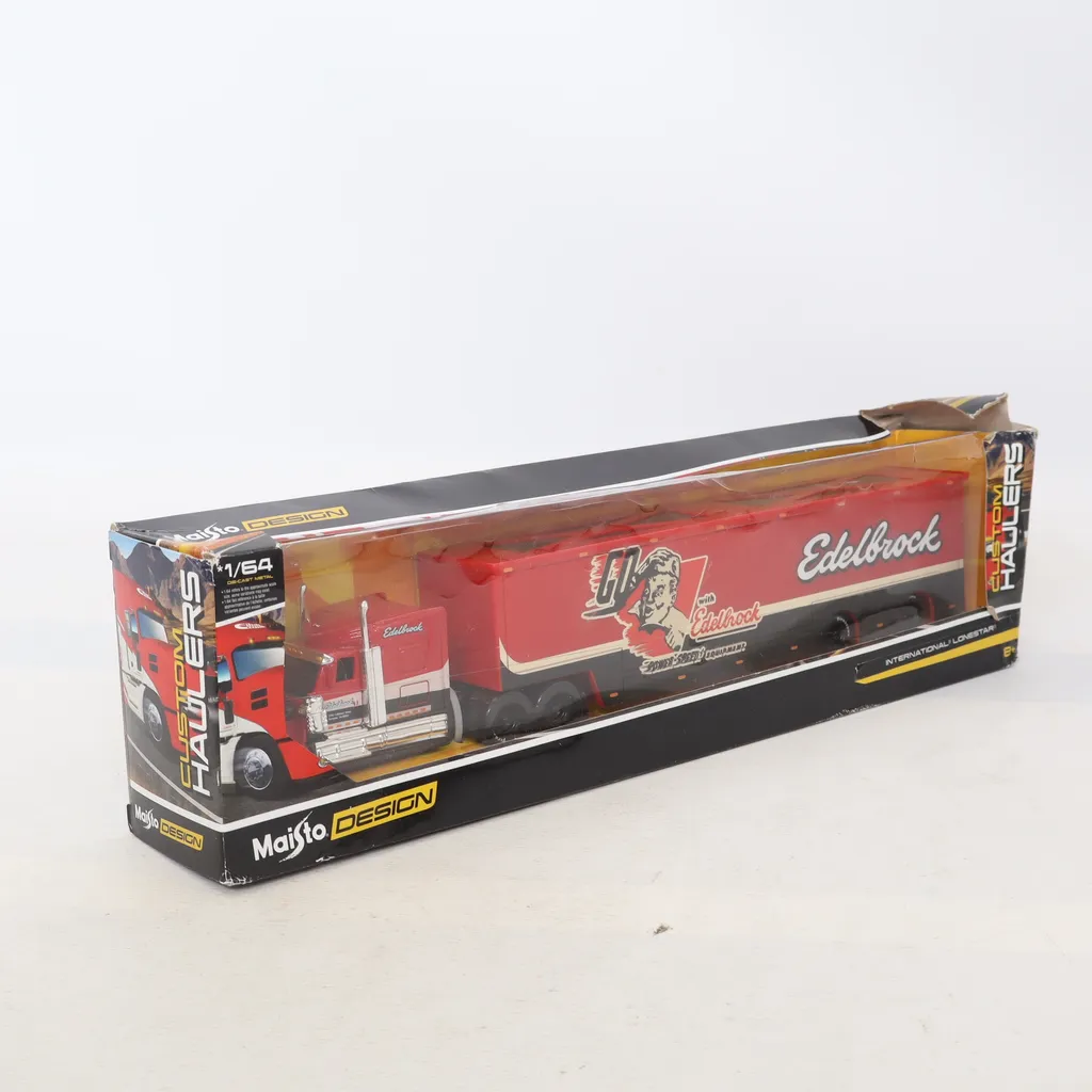 Maisto - Modellauto - Rot
