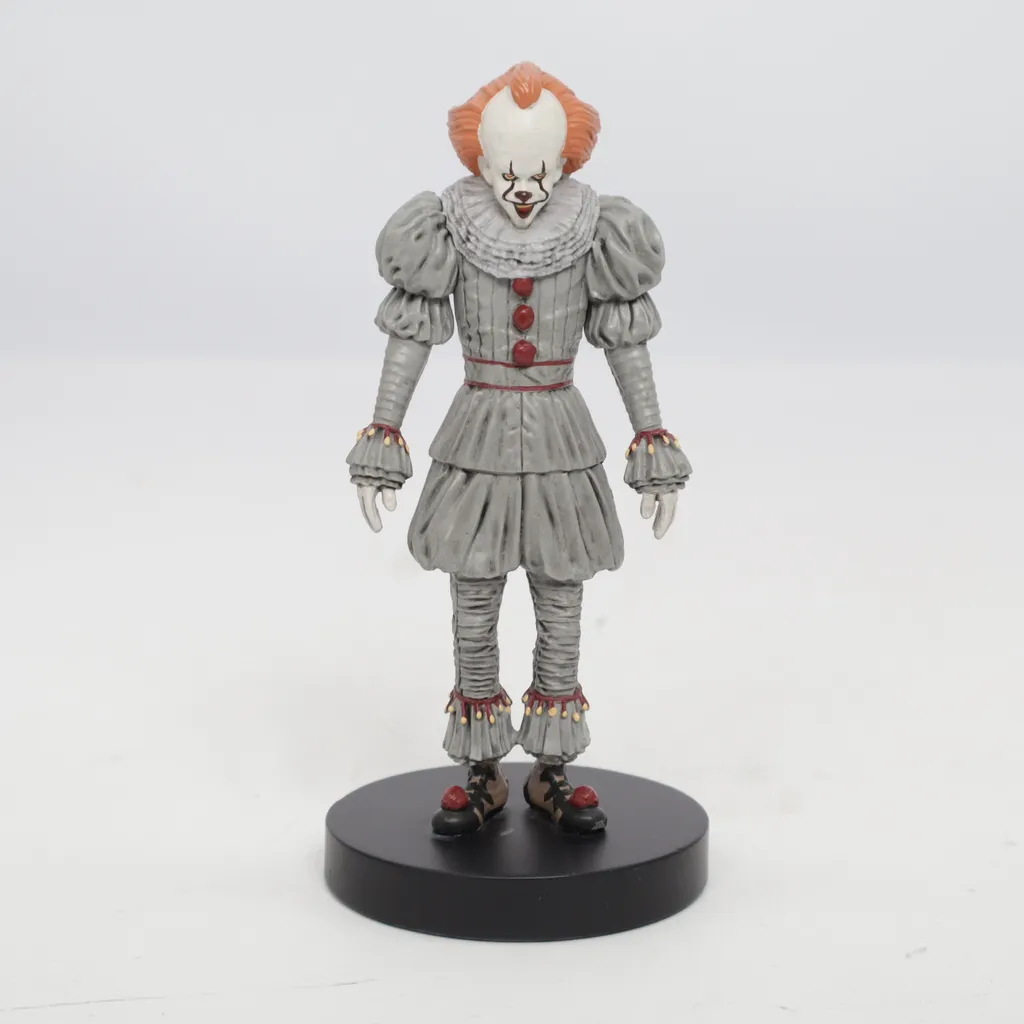 Chapter Two - Actionfigur - Grau