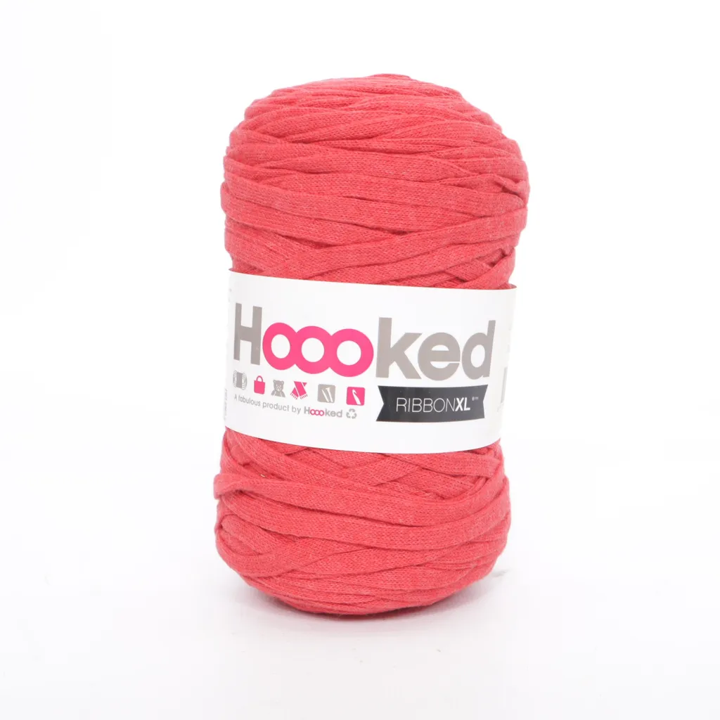 Hooked - Garn - Rot