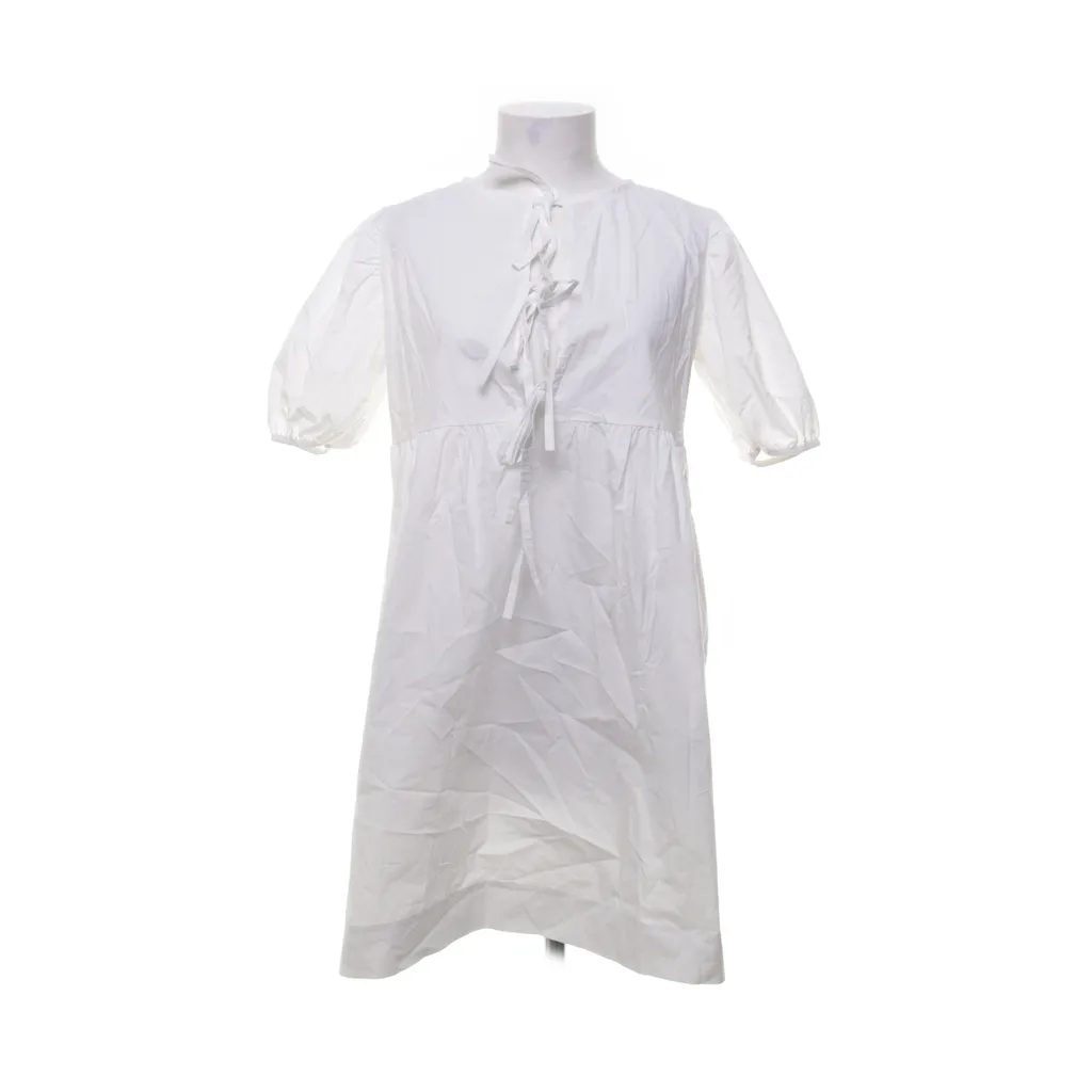 Insta Girl - Kleid - Damen - Größe: M/L - Weiß