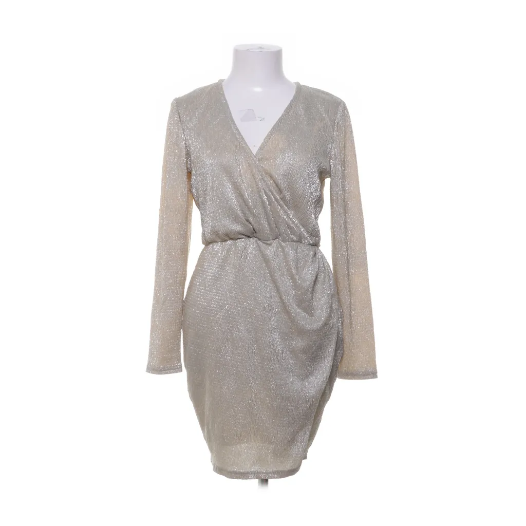 NLY Trend - Wickelkleid - Damen - Größe: 38 - Gold