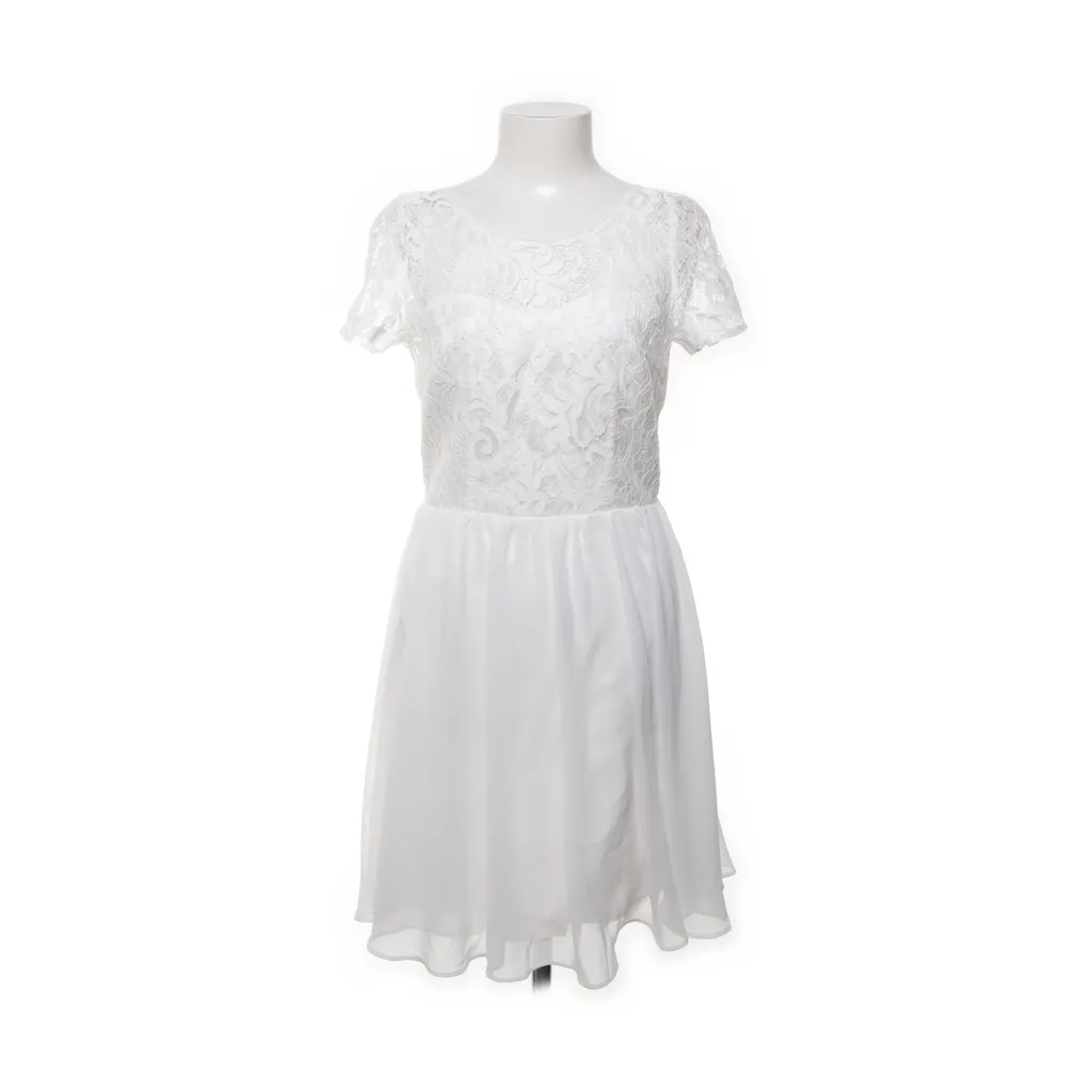Ida Sjöstedt for NA-KD - Kleid - Damen - Größe: 36 - Weiß