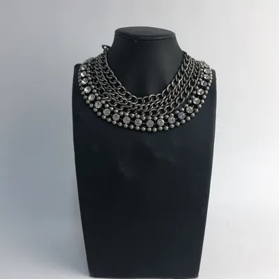 Halsband (Silverfärgad) från Jimmy Choo for H&M Okänd metall
