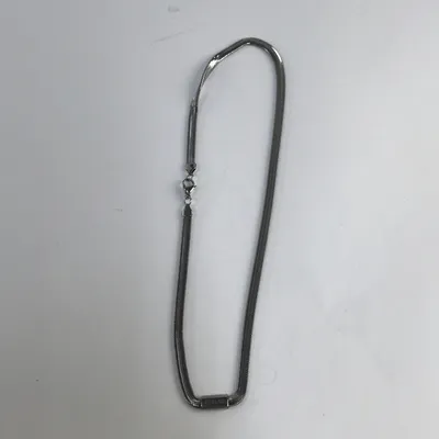 Halsband (Silverfärgad) från Edblad Okänd metall