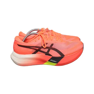 Löparskor (Metaspeed Sky) från Asics