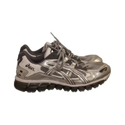 Löparskor (Grå, Silverfärgad, Vit) från Asics Skinnimitation