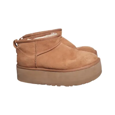 Boots (Classic Ultra Mini Platform ) från UGG Mocka
