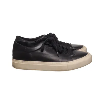 Sneakers (Sort) fra Flattered