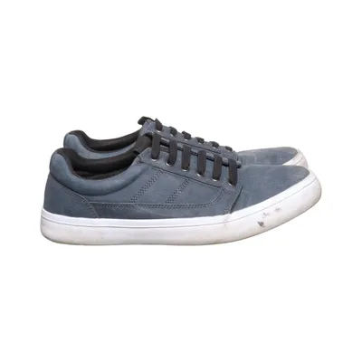 Sneakers (Gray) from Memphis One