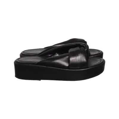 Sandaler (Svart) från Flattered