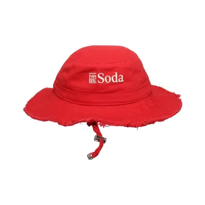 Buckethatt (Röd) från Soda