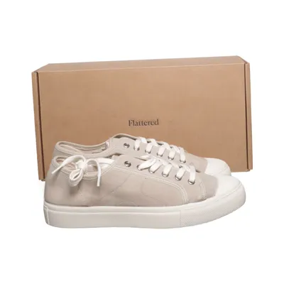 Baskets (Skanstull) de Flattered Daim