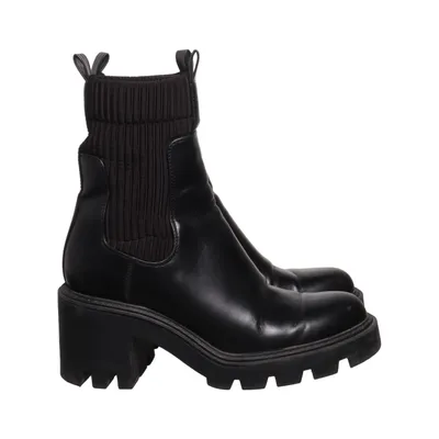 Chelsea boots (Black) from Zara