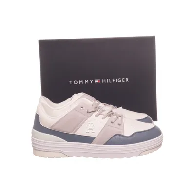 Sneakers (TH Basker Sneaker LO) från Tommy Hilfiger Skinn, Mocka