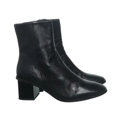 Stövletter (Heel Ankle Boot) från Calvin Klein Skinn